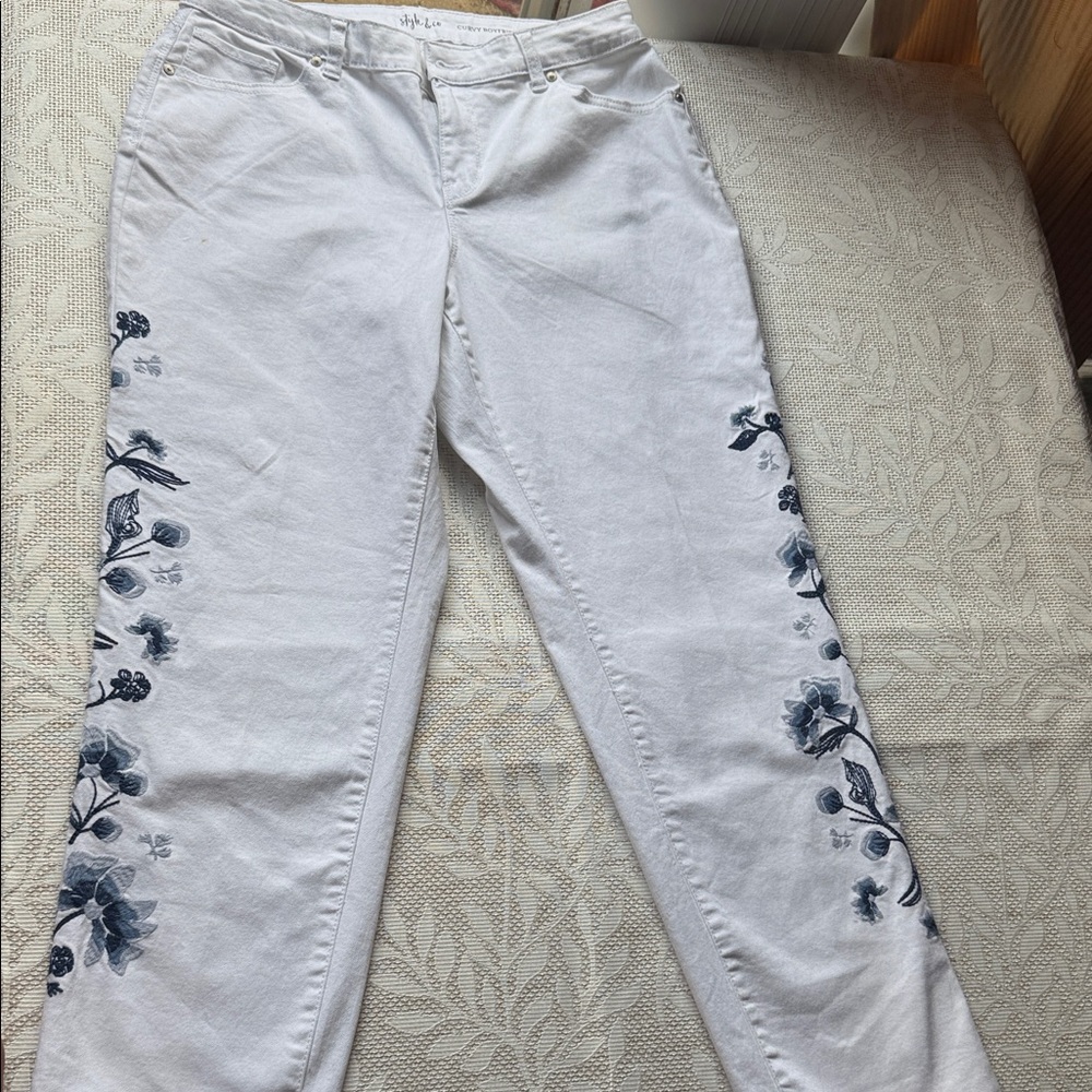 Style & Co. White Denim Pants with Zipper Detail